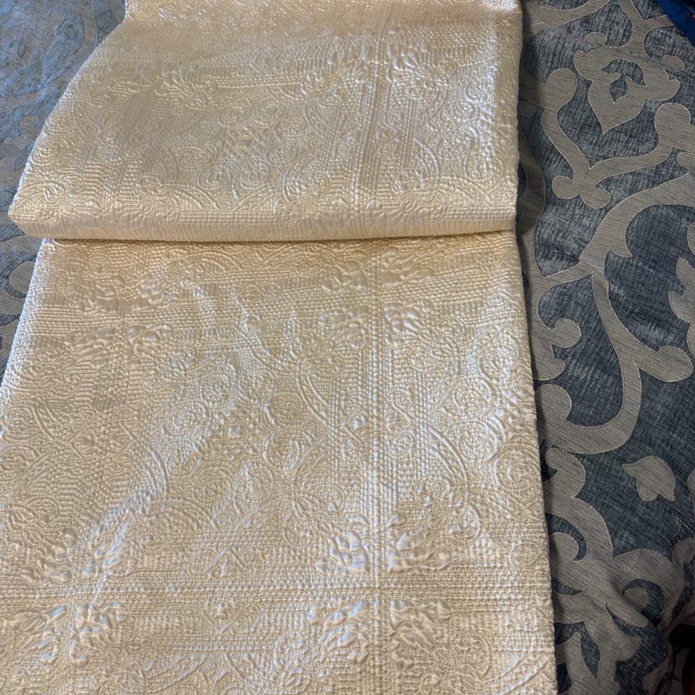 Elegant Cream Throw Blanket